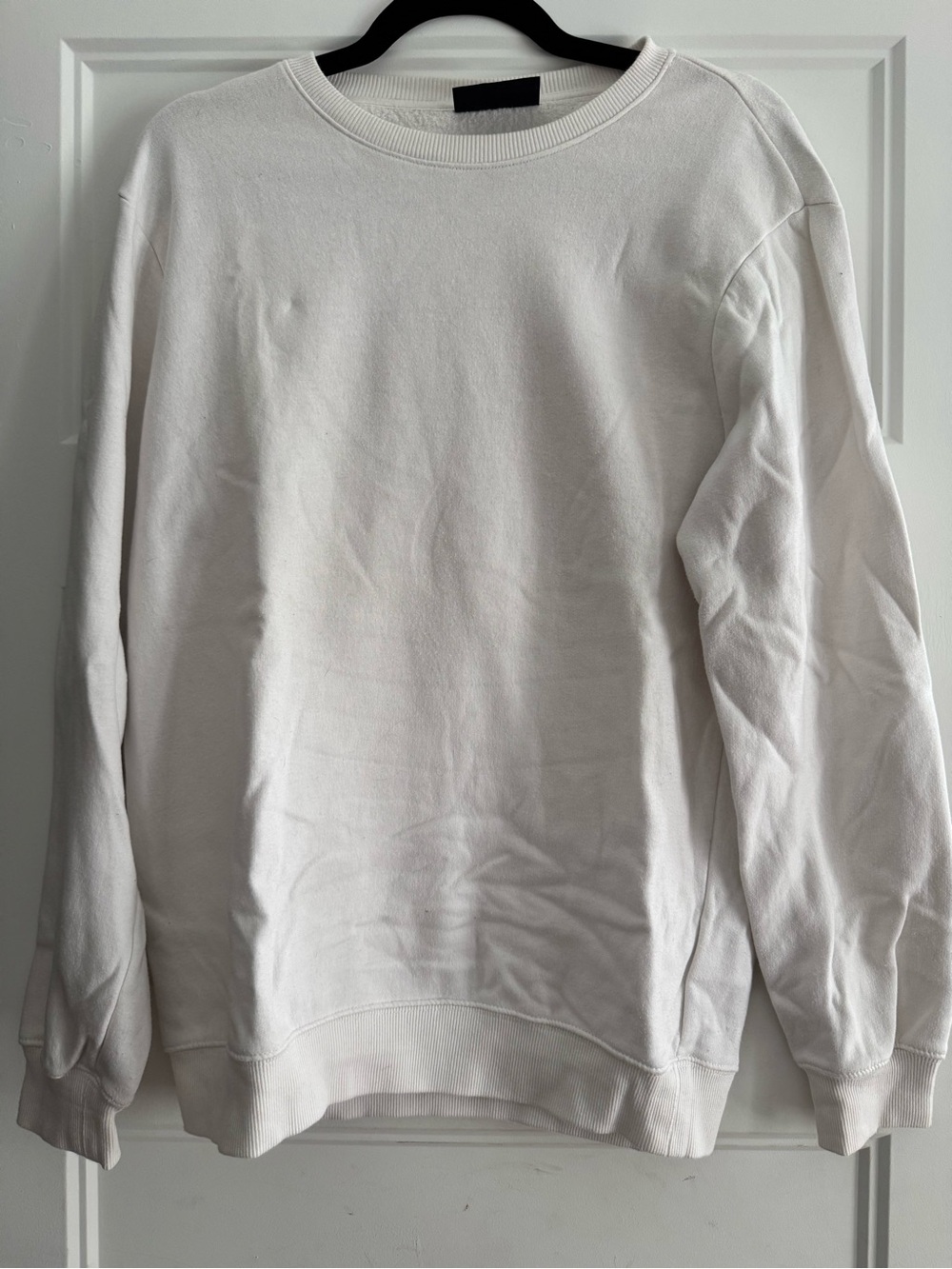 H&M White Crewneck Sweatshirt
